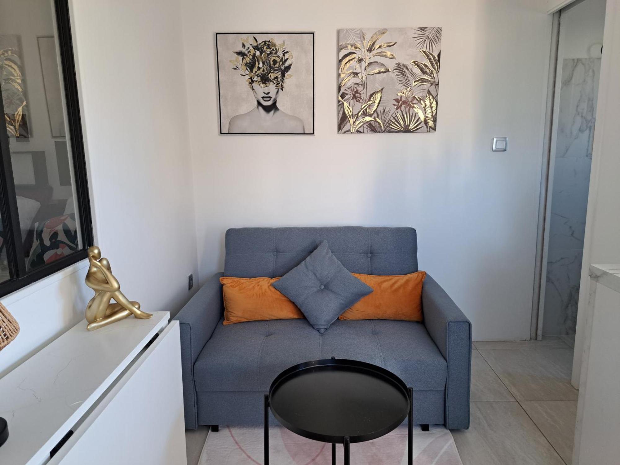 Seduisant Studio Avec Cour Privative La Crau Zewnętrze zdjęcie